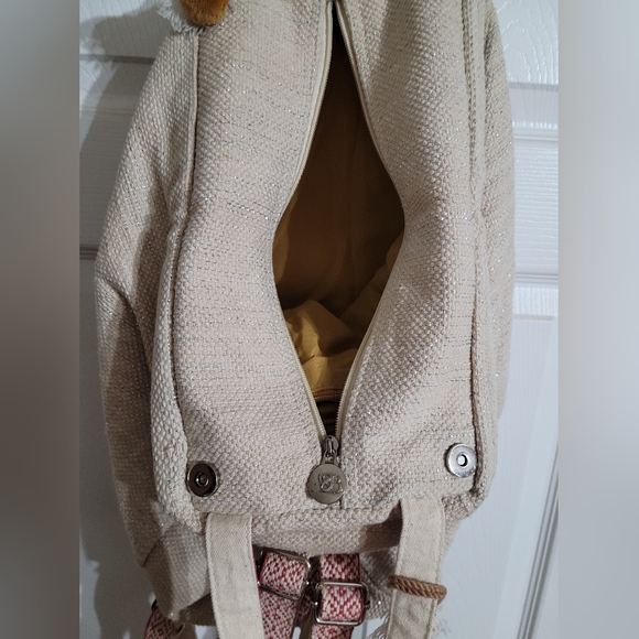 America and beyond convertible backpack tote - Picture 5 of 9